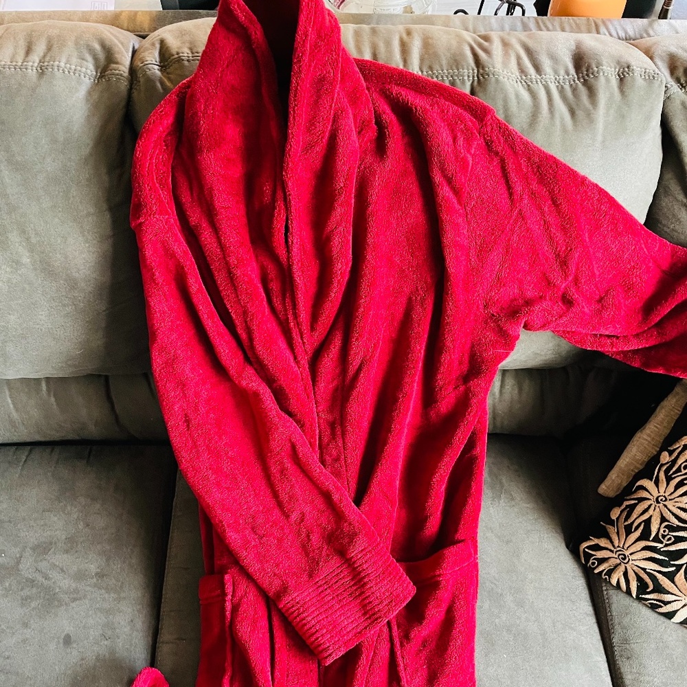 Soft bathrobe  / towel post shower